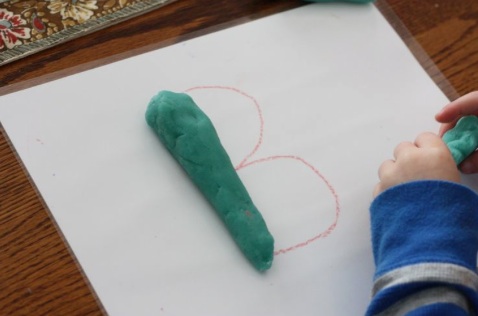 Quick___Easy_Ways_To_Teach_Preschoolers_The_Alphabet play dough letters