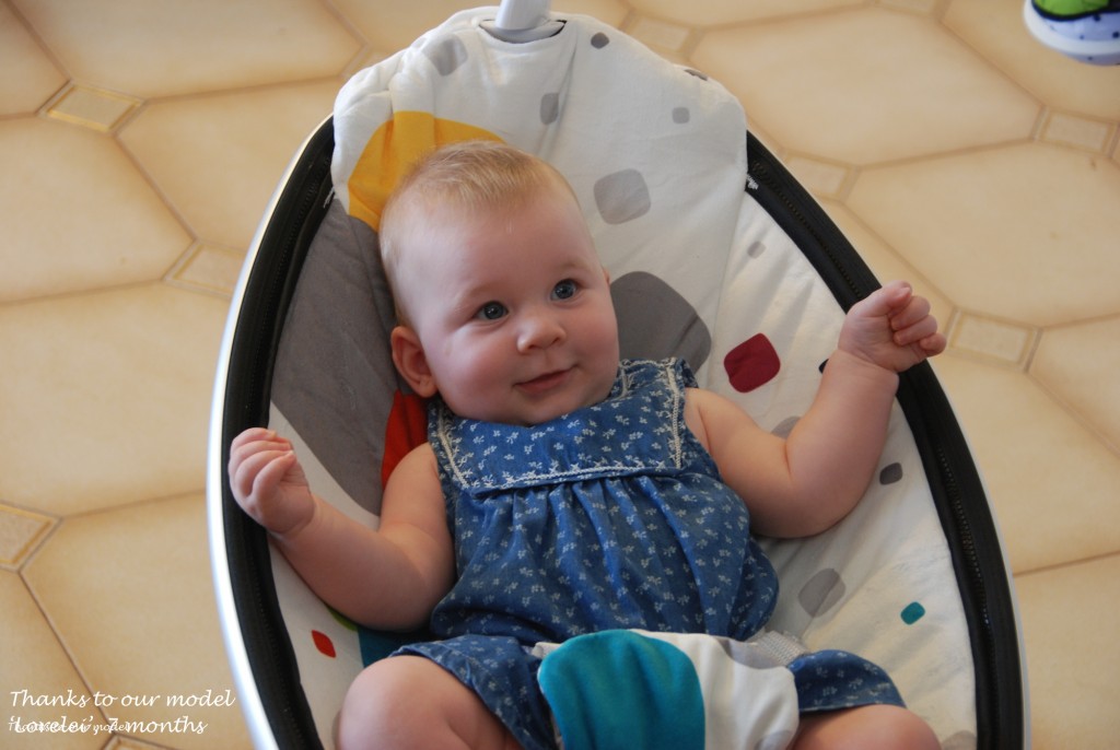 MamaRoo infant seat review