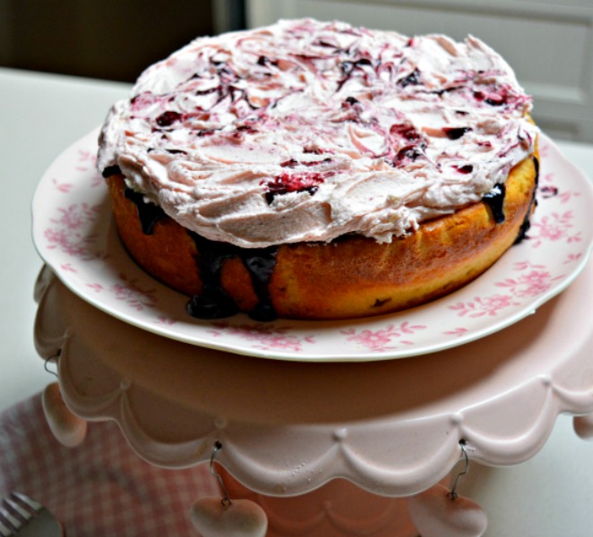 blueberry-poke-cake-4