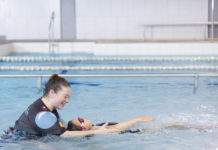 How to Choose the Right Swim School